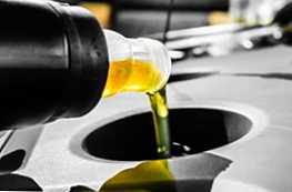 Który olej jest lepiej syntetyczny lub hydrokrakowany