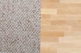 Lapisan mana yang lebih baik untuk memilih karpet atau laminasi