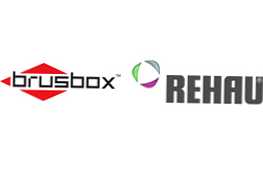 Ktorý výrobca je lepší ako BRUSBOX alebo Rehau?