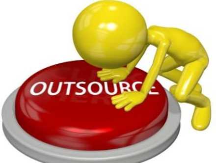 Rozdíl mezi outsourcingem a outstaffingem