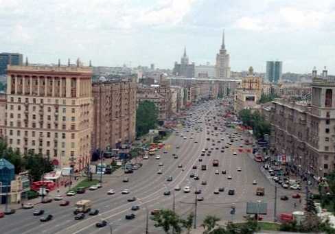 Rozdiel medzi bulvárom a avenue