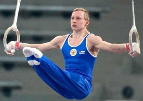 Разликата между гимнастиката и акробатиката