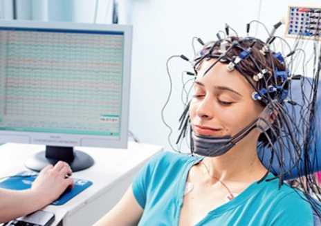 Rozdiel medzi REG a EEG