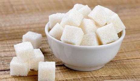Різниця між цукром і сахарозою
