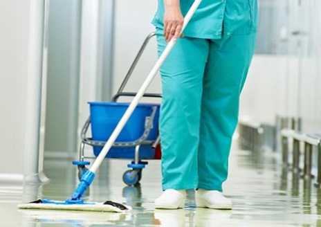Разликата между медицинска сестра и почистваща дама