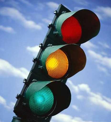 Rozdíl mezi semaforem a semaforem