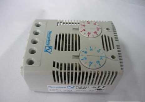 Різниця між терморегулятором і термостатом