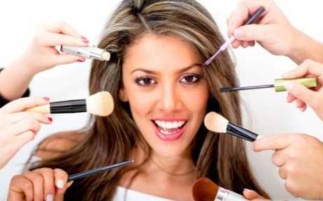 Rozdiel medzi make-upom a make-upom