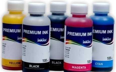 Rozdíl mezi vodou a pigmentovým inkoustem