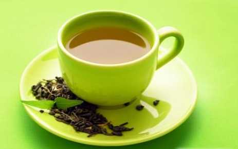 Rozdíl mezi zeleným a bílým čajem