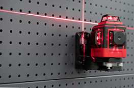 Aký je rozdiel medzi úrovňou lasera alebo úrovňou