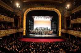 Apa perbedaan antara opera dan operet
