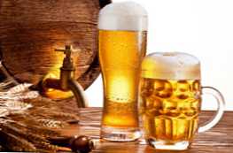 По какво се разлива наливната бира от бутилираната бира?