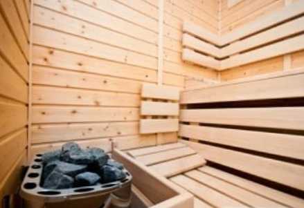 Perbedaan antara mandi dan sauna