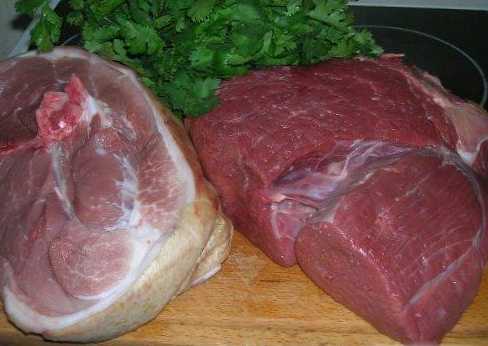 Rozdiel medzi bravčovým a hovädzím mäsom