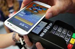 Samsung Pay atau Android Pay membandingkan dan mana yang lebih baik